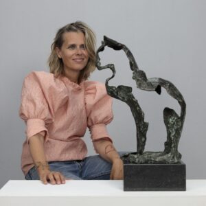 Artistic Sculpture in Bronze Majestic Cat