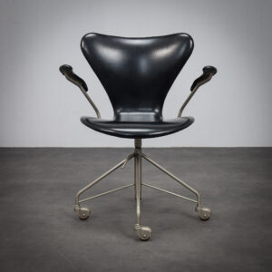 Arne Jacobsen Model 3217 Office Chair for Fritz Hansen, First Edition, 1950s